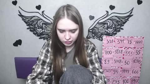 LauraHlot online show from April 22, 6:42 am