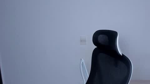 Laureent online show from November 20, 5:43 pm