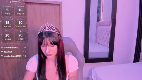 Laurem online show from October 16, 9:57 pm