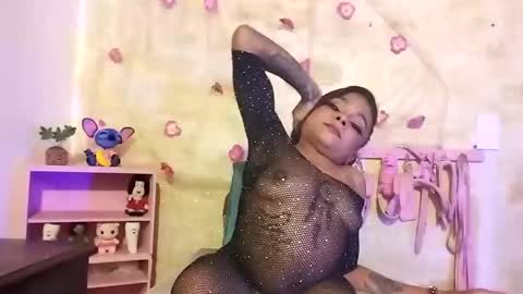 Lauren online show from January 18, 4:48 am