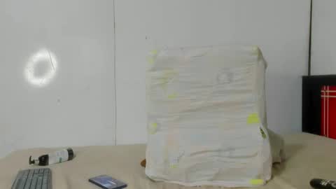 lauren_mark_ online show from June 9, 1:06 am