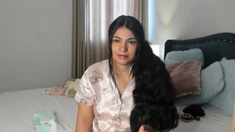 daniela angel     online show from April 23, 12:29 pm