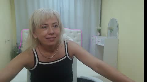 Lauren online show from July 13, 6:39 am