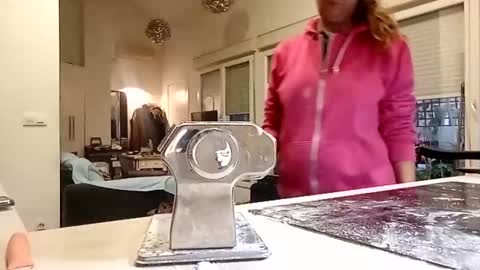 Snapshot of lauriehotxxx chatting on January 6, 4:55 pm lauriehotxxx online show from January 6, 4:55 pm