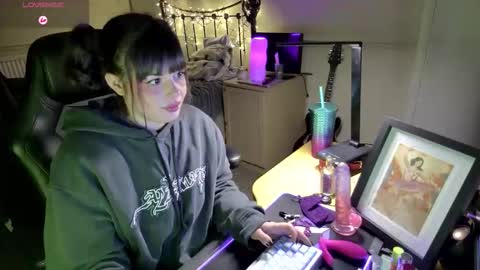 Lavenderrzz online show from January 18, 8:40 pm