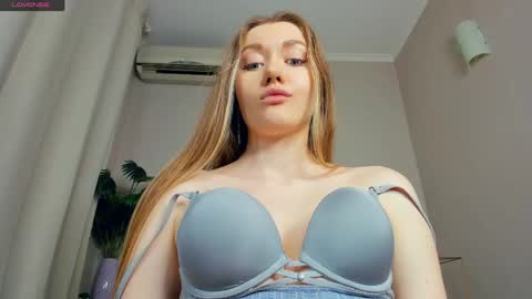 Jane online show from June 9, 1:39 am