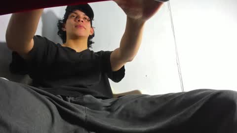 Snapshot of lax777_ chatting on September 13, 9:01 am ZAmbrano online show from September 13, 9:01 am