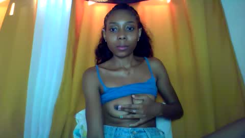 layannek online show from December 15, 6:20 am