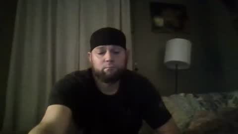 layinlow42 online show from January 2, 3:37 am