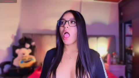 Layla online show from February 20, 12:47 pm