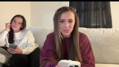 laylahlaylah1 online show from November 19, 6:28 pm