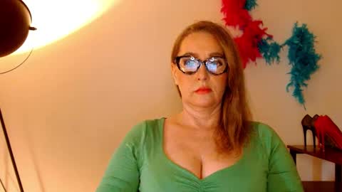 LEA online show from February 17, 10:51 am