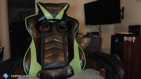 Learoy online show from December 9, 3:40 am