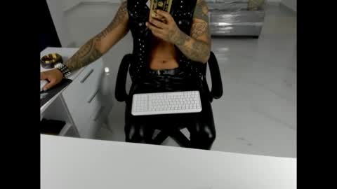 leather_king_of_bitches online show from April 10, 4:18 am