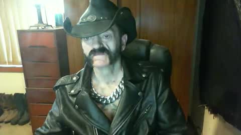 leathergreaser online show from November 9, 7:27 pm