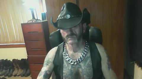 leathergreaser online show from February 18, 8:30 pm