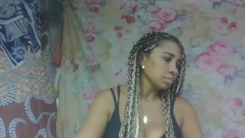 leatiana online show from March 30, 8:47 am