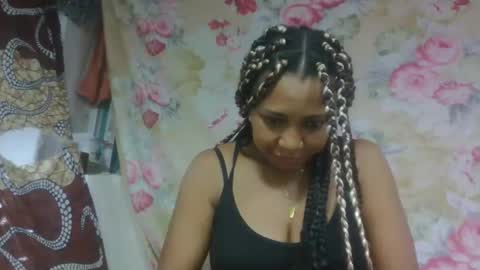 leatiana online show from April 10, 7:57 am