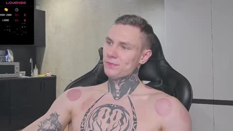 Snapshot of lechery_boy chatting on January 23, 7:40 pm Lechery boy online show from January 23, 7:40 pm