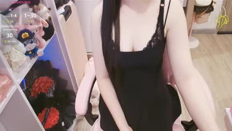 Lee online show from May 3, 12:49 am