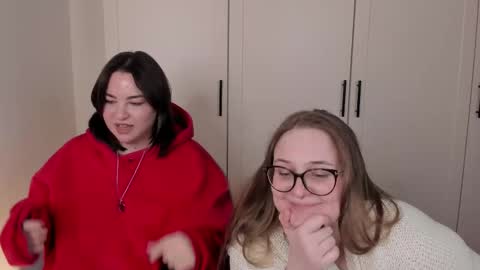 huan online show from December 20, 4:14 pm