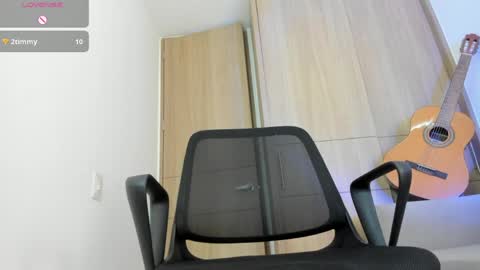 Alejandro online show from April 19, 6:10 pm