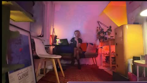 legsylegsinton online show from February 8, 12:47 am