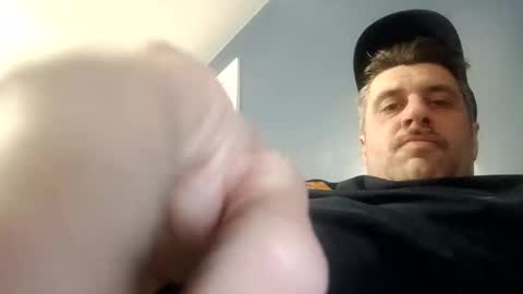 leightimmins001 online show from December 16, 8:37 pm