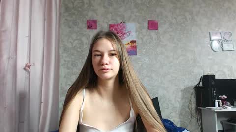 leila_bambi online show from November 3, 7:04 pm