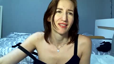 Leila online show from January 27, 8:07 pm