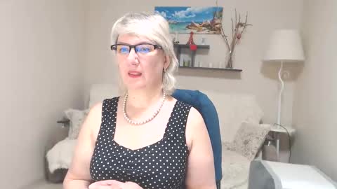 Leila Kinky online show from March 11, 4:08 am