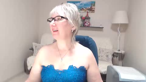 Leila Kinky online show from March 31, 7:42 am