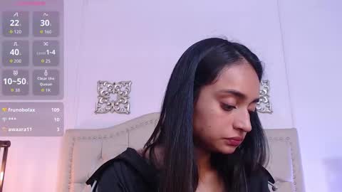 leilani_x online show from October 18, 4:33 pm