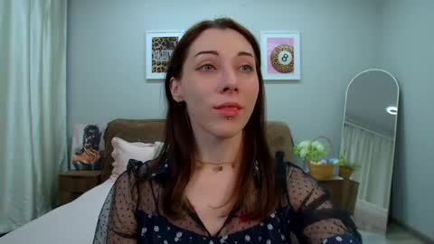 LeilaTaylors online show from April 14, 6:44 pm