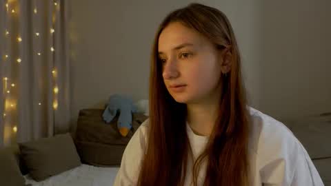 Lelia online show from March 23, 8:03 pm