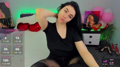 LellitClark online show from April 19, 7:38 pm