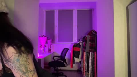 Snapshot of lemonandpeach chatting on September 24, 12:50 am 2 shy lemons 1 peach online show from September 24, 12:50 am