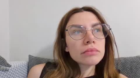 lena6122000 online show from September 15, 9:44 am