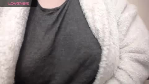 lenagolden online show from March 6, 7:32 pm