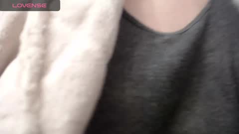 lenagolden online show from January 30, 6:00 pm