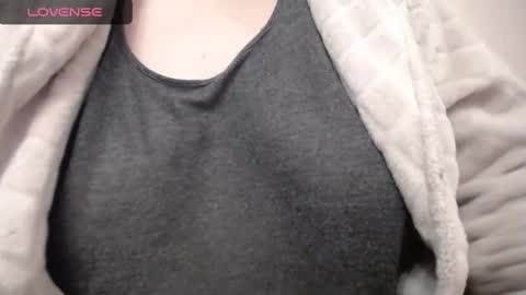 lenagolden online show from February 12, 1:09 am