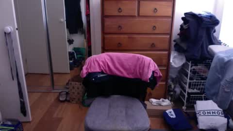 Pussylicker online show from December 31, 5:22 am