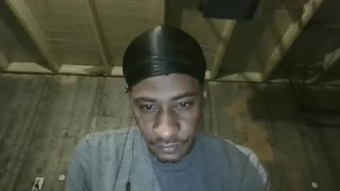 leo199984 online show from December 16, 3:35 am