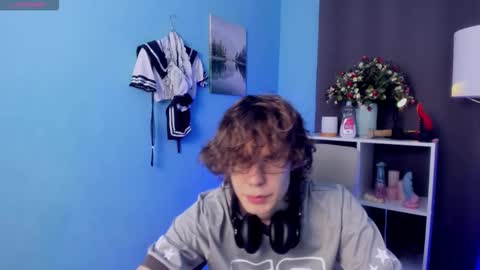 Leo online show from November 19, 5:12 pm