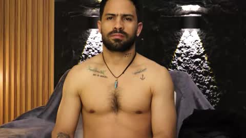 Leo  Diaz online show from February 15, 3:42 am