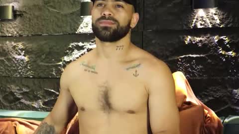 Leo  Diaz online show from October 6, 3:24 am