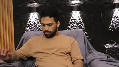 Leo  Diaz online show from March 3, 3:13 am