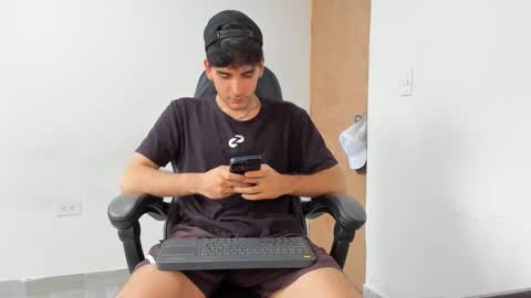 Leo Jones online show from March 1, 9:04 pm