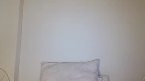 Leon online show from April 13, 11:42 pm