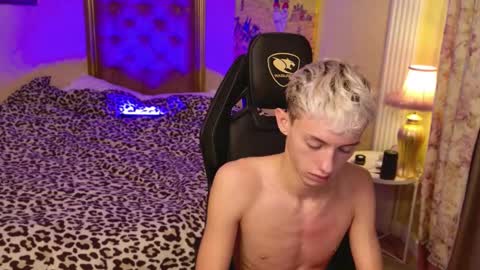 leonlure online show from October 9, 8:20 am